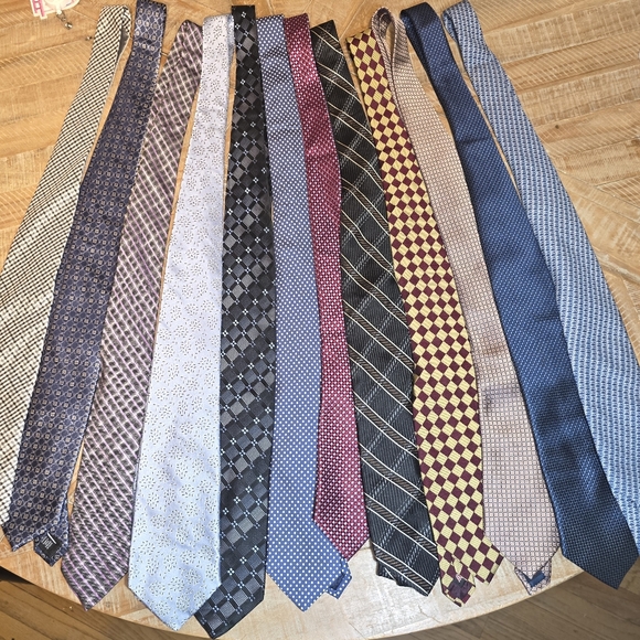 ☆BULK MENS TIES VARIETY OF BRANDS☆ - Picture 2 of 4